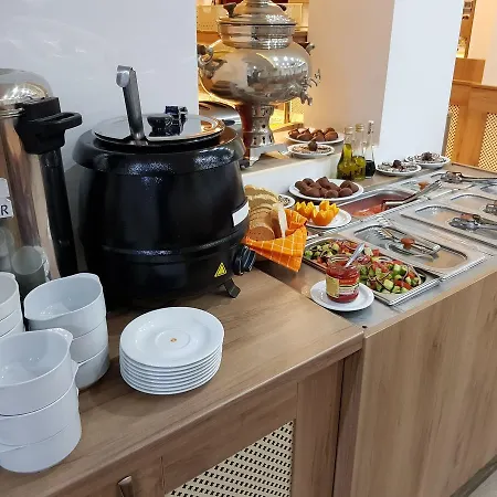 Helena & فندق 3*