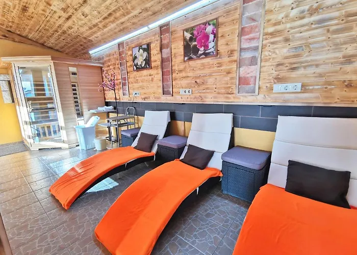 Helena & Hotel Levél