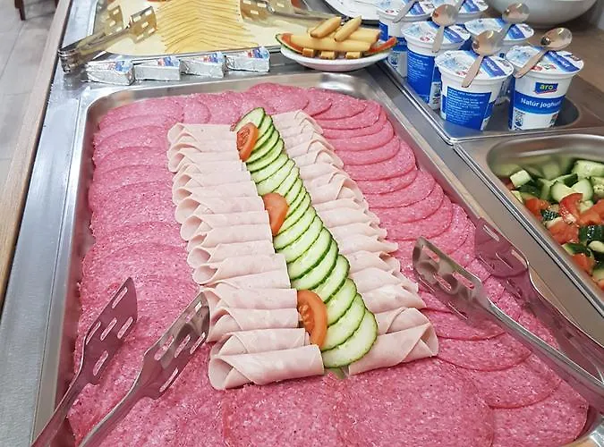 Hotel Helena & Levél